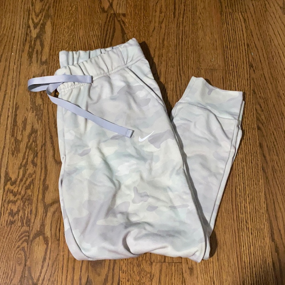 Light camo Nike sweatpants